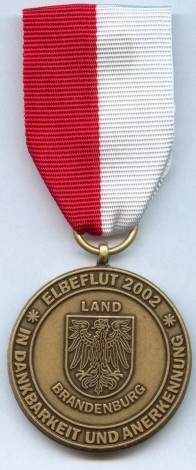 592-3 - Elbeflut Brandenburg Medal