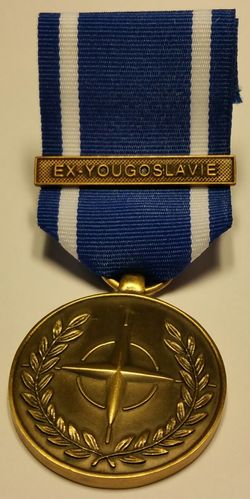 746-3 - Nato Medaille Ex-Yougoslavie
