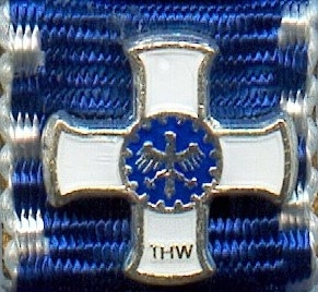 107-2 - THW Ehrenzeichen Silber Bandsteg