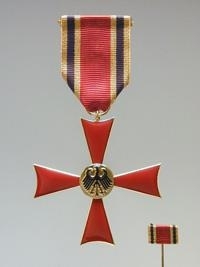 373-5 - Verdienstkreuz am Bande HE